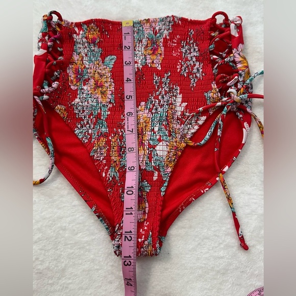 Raisins Maya Bay Red and White Floral Miami Printed Halter Bikini  Two Piece Set - Picture 8 of 13